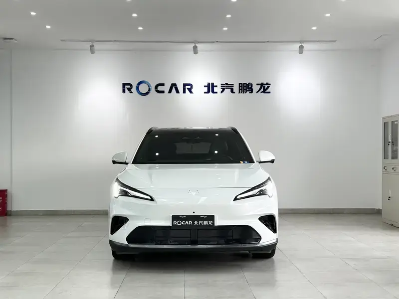 2026 Arcfox Alpha T5 с пробегом 12 000 км