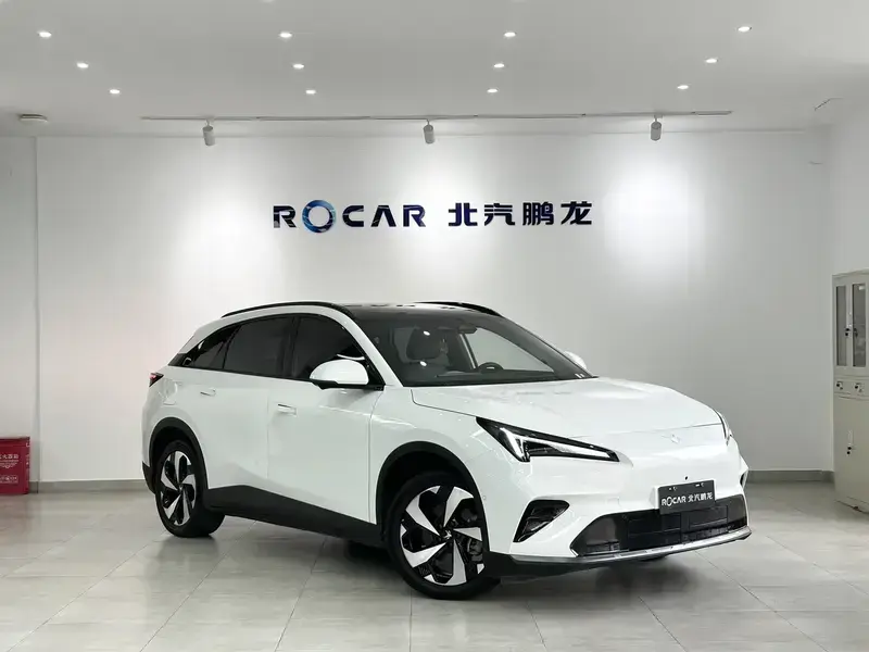 2026 Arcfox Alpha T5 с пробегом 12 000 км