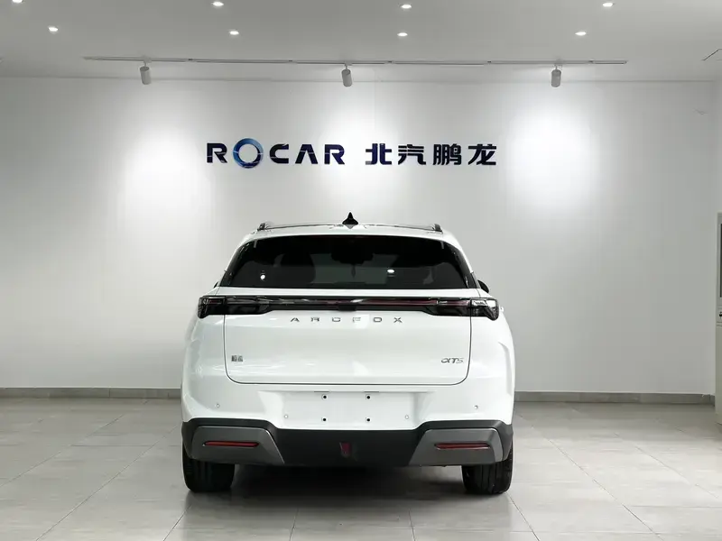 2026 Arcfox Alpha T5 с пробегом 12 000 км