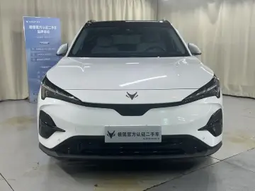 2025 Arcfox Alpha T5 с пробегом 48 000 км