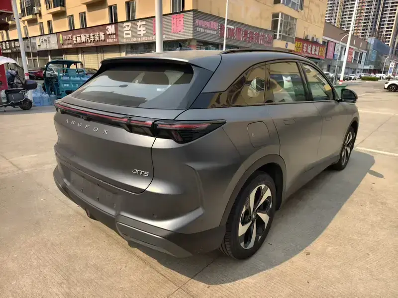 2026 Arcfox Alpha T5 с пробегом 100 км