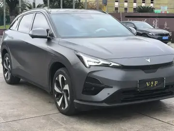 2025 Arcfox Alpha T5 с пробегом 12 000 км