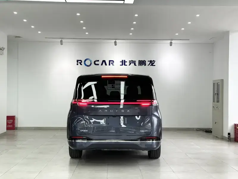 2026 Arcfox Wendao V9 с пробегом 100 км