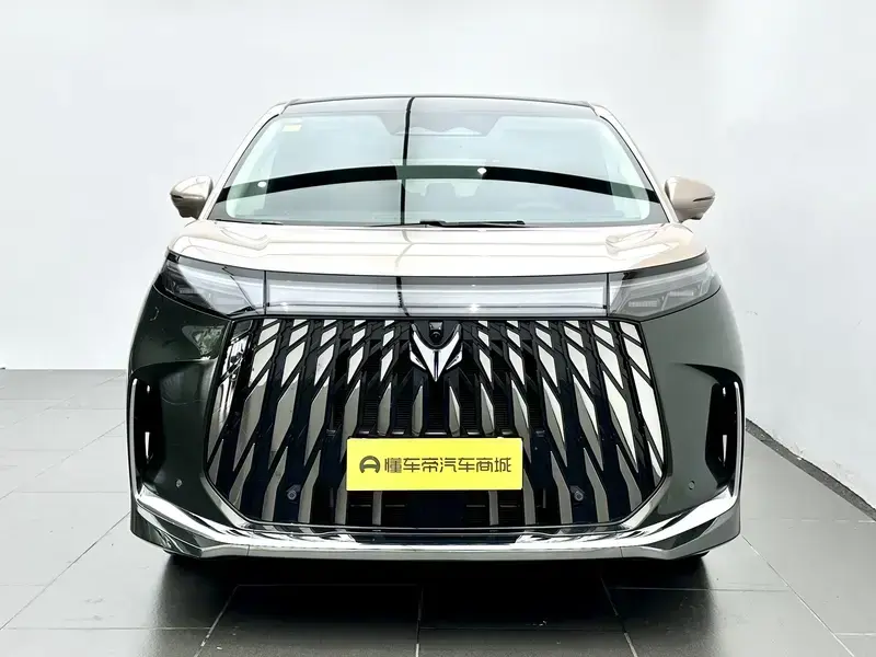 2026 Arcfox Wendao V9 с пробегом 8 700 км