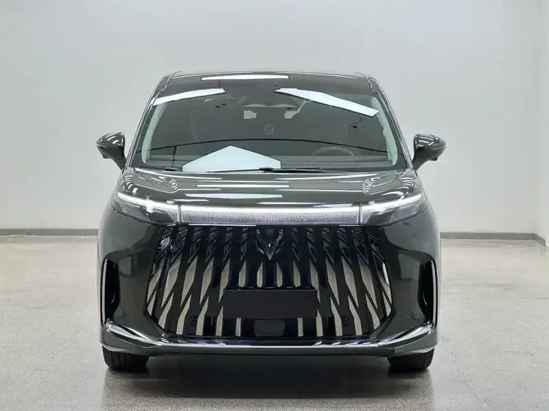 2026 Arcfox Wendao V9 с пробегом 100 км
