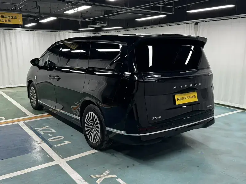 2026 Arcfox Wendao V9 с пробегом 5 700 км