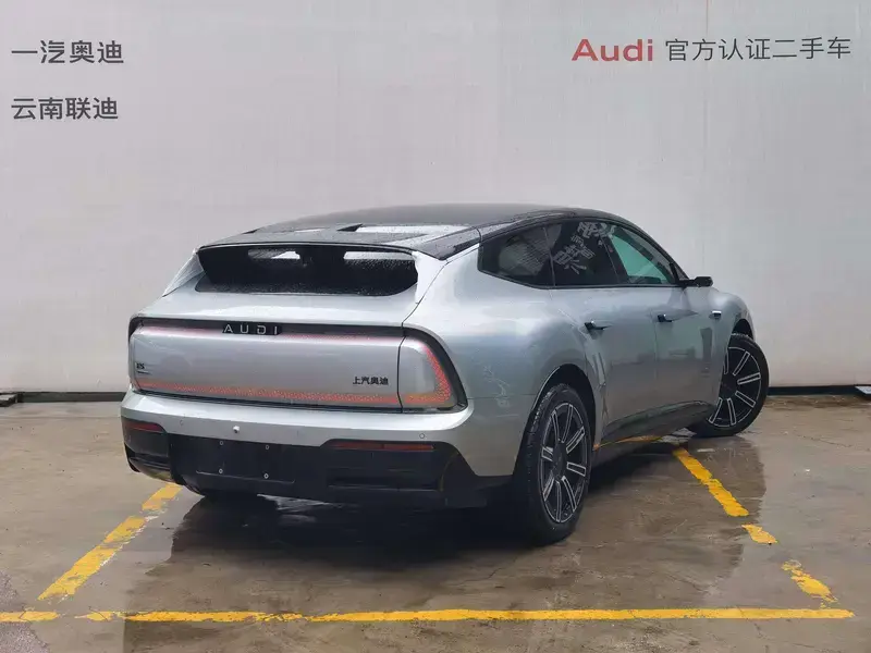 2026 Audi E5 с пробегом 100 км