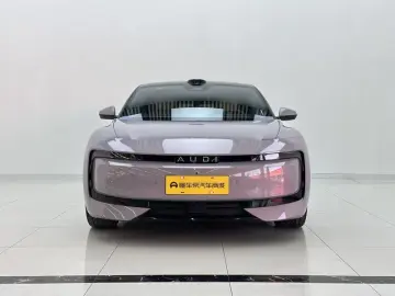 2026 Audi E5 с пробегом 11 000 км