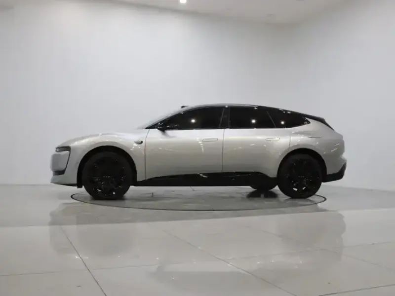 2026 Audi E5 с пробегом 10 700 км
