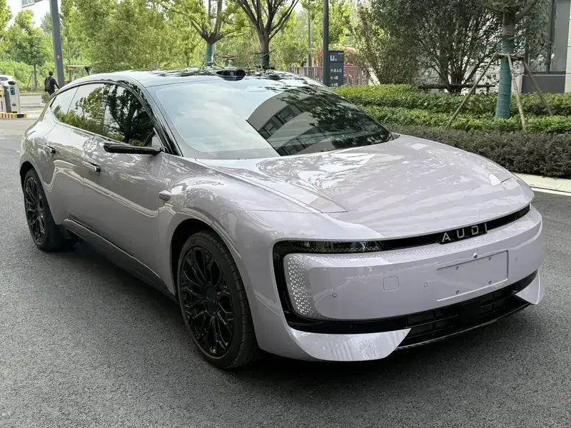 2026 Audi E5 с пробегом 6 000 км