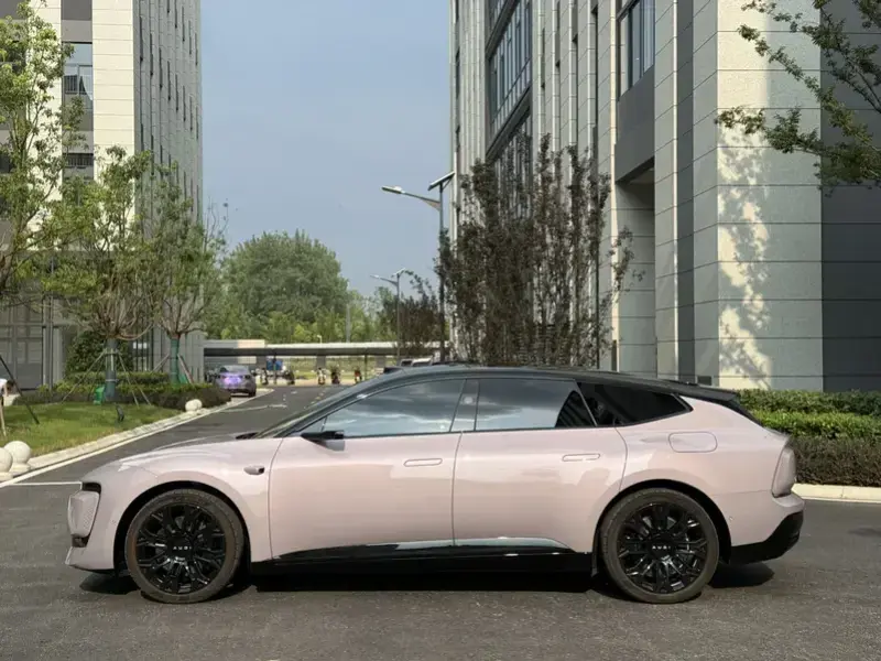 2026 Audi E5 с пробегом 6 000 км