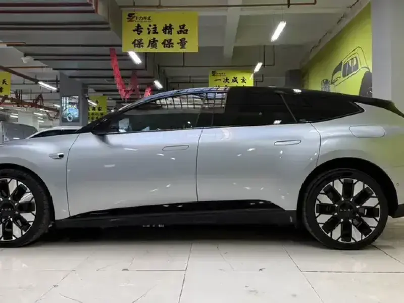 2026 Audi E5 с пробегом 20 000 км