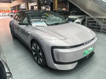 2026 Audi E5 с пробегом 10 000 км