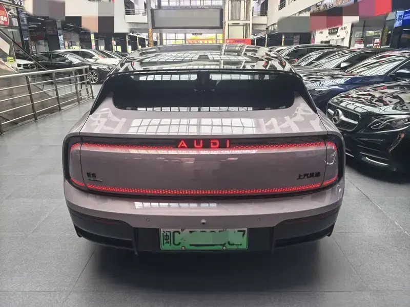 2026 Audi E5 с пробегом 10 000 км