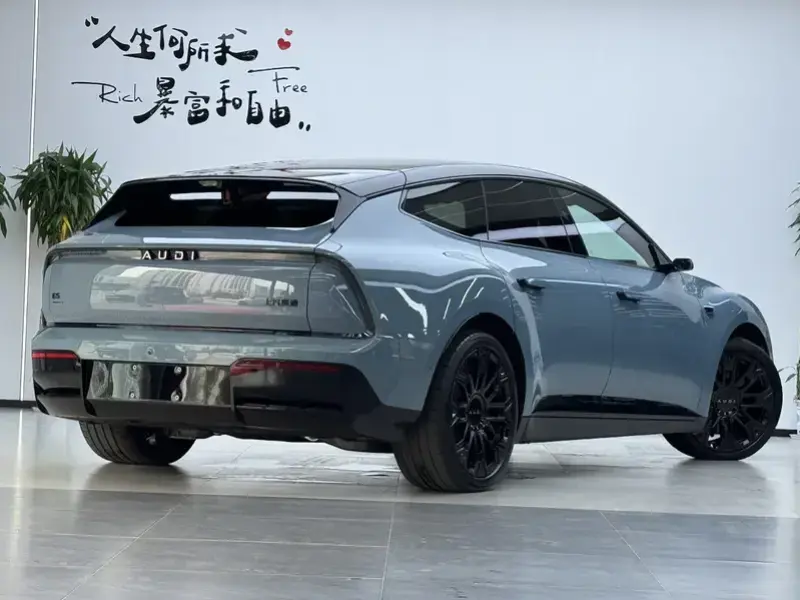 2026 Audi E5 с пробегом 3 000 км
