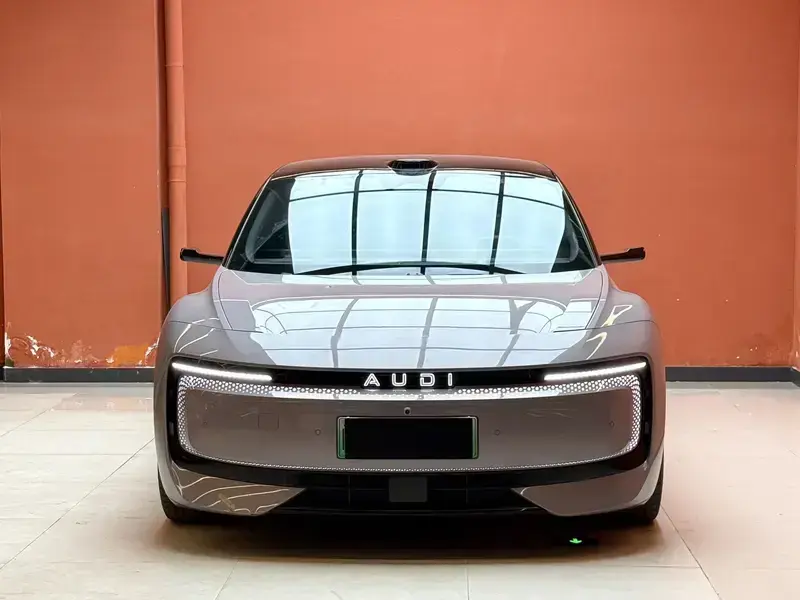 2026 Audi E5 с пробегом 5 400 км