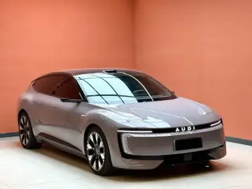 2026 Audi E5 с пробегом 5 400 км