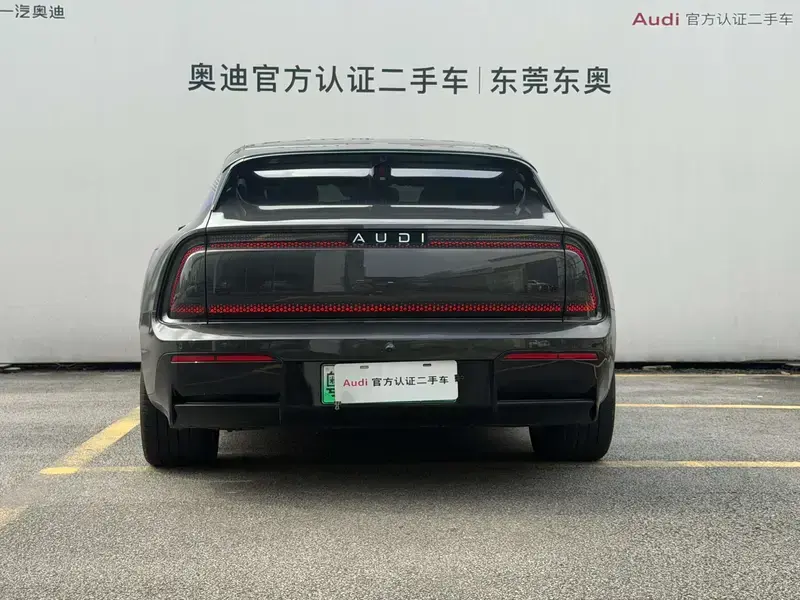 2026 Audi E5 с пробегом 8 400 км
