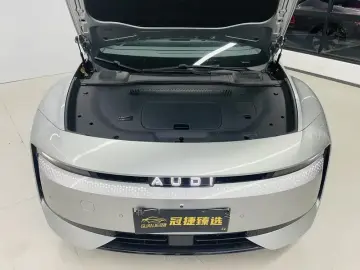 2026 Audi E5 с пробегом 5 800 км