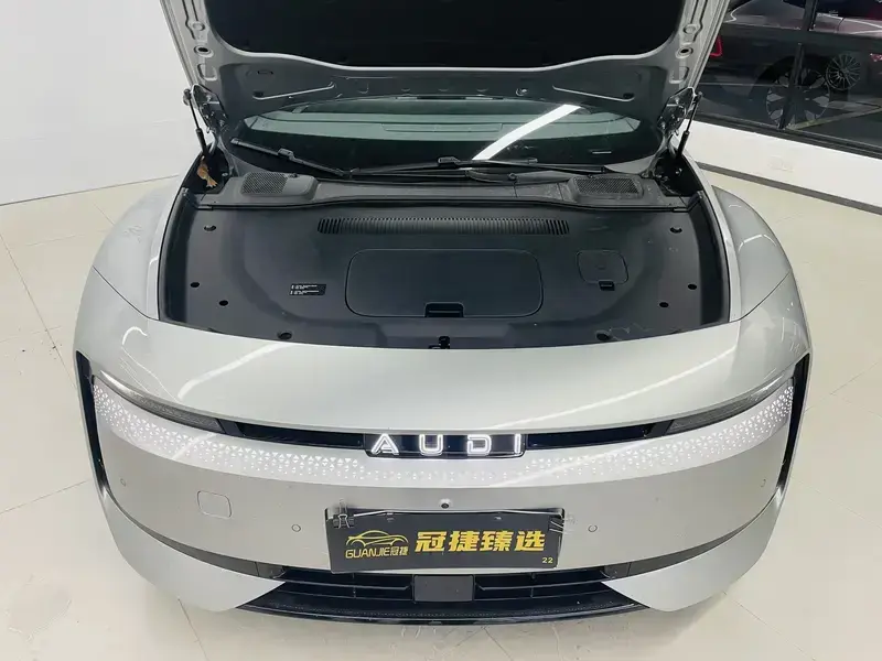 2026 Audi E5 с пробегом 5 800 км