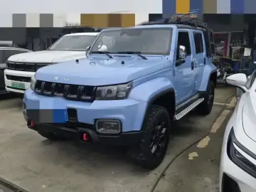 2023 BAIC BJ40 с пробегом 40 000 км