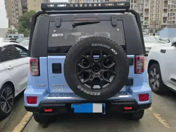 2023 BAIC BJ40 с пробегом 40 000 км
