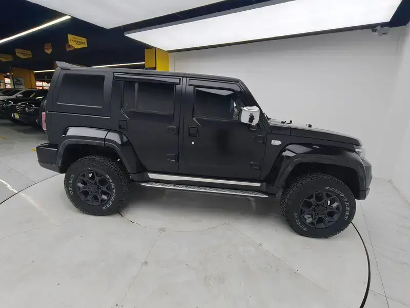 2023 BAIC BJ40 с пробегом 17 200 км