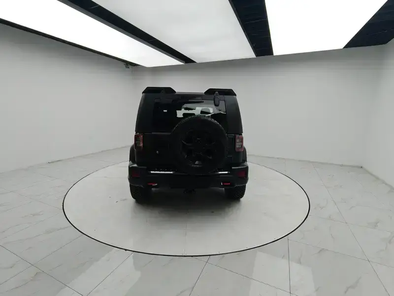 2023 BAIC BJ40 с пробегом 17 200 км
