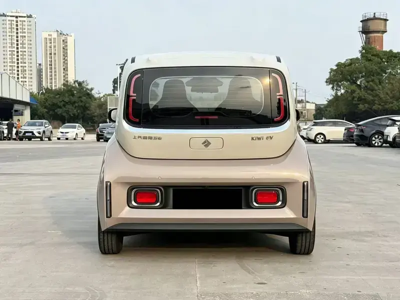 2023 Baojun Kiwi EV с пробегом 5 800 км