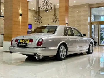 2002 Bentley Arnage с пробегом 67 000 км