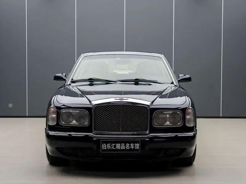 2005 Bentley Arnage с пробегом 70 000 км