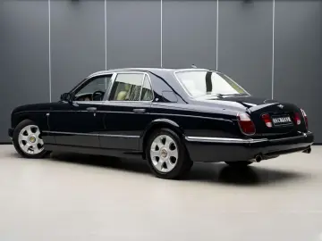 2005 Bentley Arnage с пробегом 70 000 км