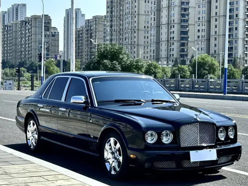 2005 Bentley Arnage с пробегом 50 000 км