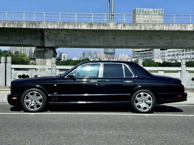 2005 Bentley Arnage с пробегом 50 000 км