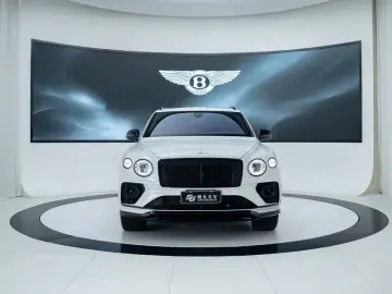 2022 Bentley Bentayga с пробегом 18 900 км