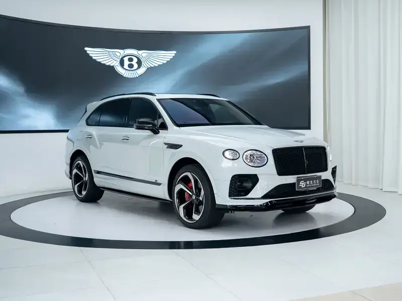 2022 Bentley Bentayga с пробегом 18 900 км