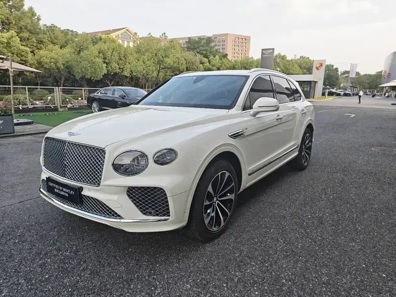 2022 Bentley Bentayga с пробегом 20 400 км