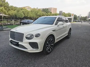 2022 Bentley Bentayga с пробегом 20 400 км