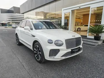 2022 Bentley Bentayga с пробегом 20 400 км
