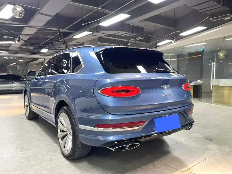 2021 Bentley Bentayga с пробегом 28 000 км