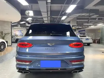 2021 Bentley Bentayga с пробегом 28 000 км