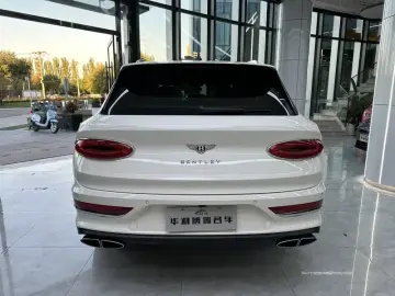 2022 Bentley Bentayga с пробегом 58 000 км