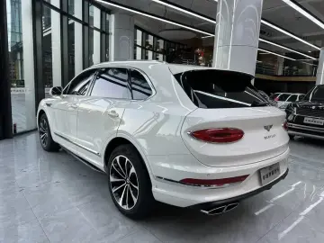 2022 Bentley Bentayga с пробегом 58 000 км