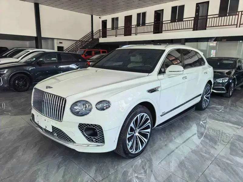 2023 Bentley Bentayga с пробегом 35 000 км