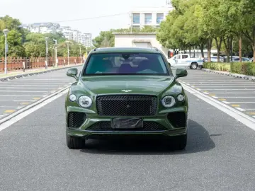 2022 Bentley Bentayga с пробегом 11 600 км