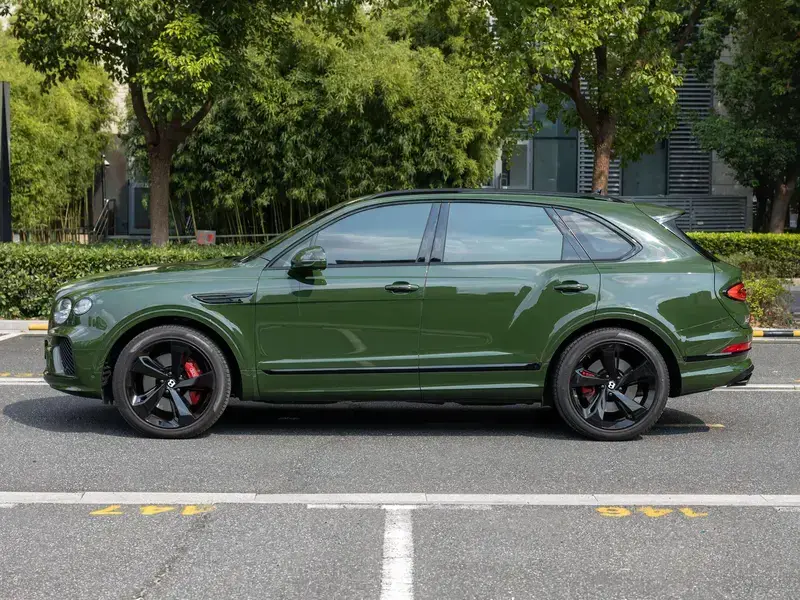 2022 Bentley Bentayga с пробегом 11 600 км