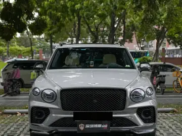2022 Bentley Bentayga с пробегом 34 000 км