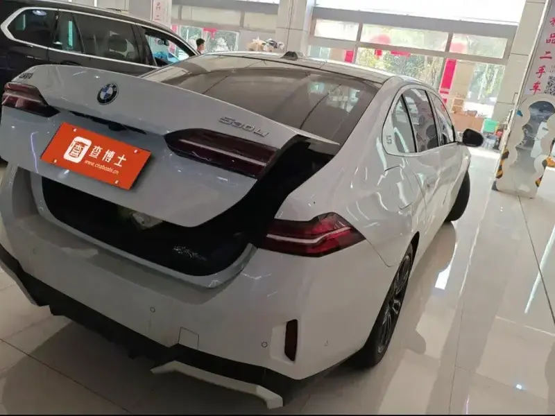 2024 BMW 5 серии с пробегом 12 800 км