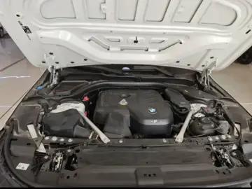 2024 BMW 5 серии с пробегом 12 800 км