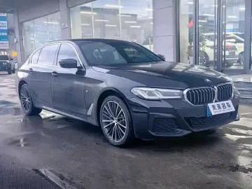 2023 BMW 5 серии с пробегом 68 000 км